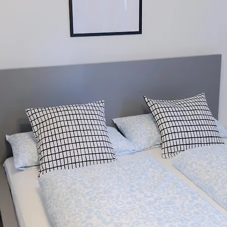 Apartman Untergeschoss Mit Stil Modern, Ruhig & Mit Terrasse *