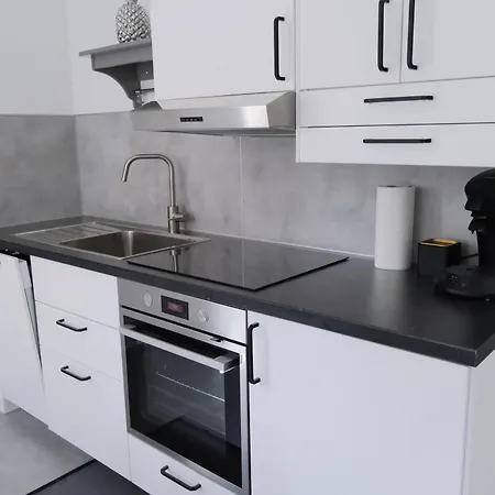 Untergeschoss Mit Stil Modern, Ruhig & Mit Terrasse