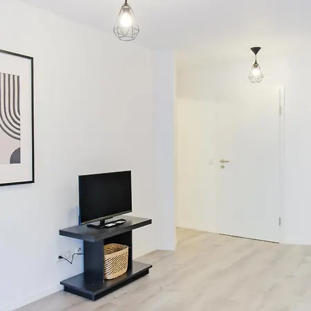 Untergeschoss Mit Stil Modern, Ruhig & Mit Terrasse * Stutensee