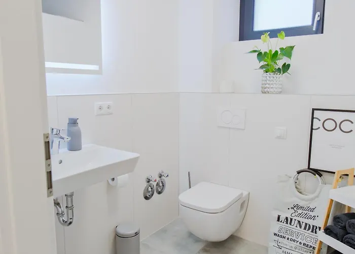 Untergeschoss Mit Stil Modern, Ruhig & Mit Terrasse Apartment Stutensee